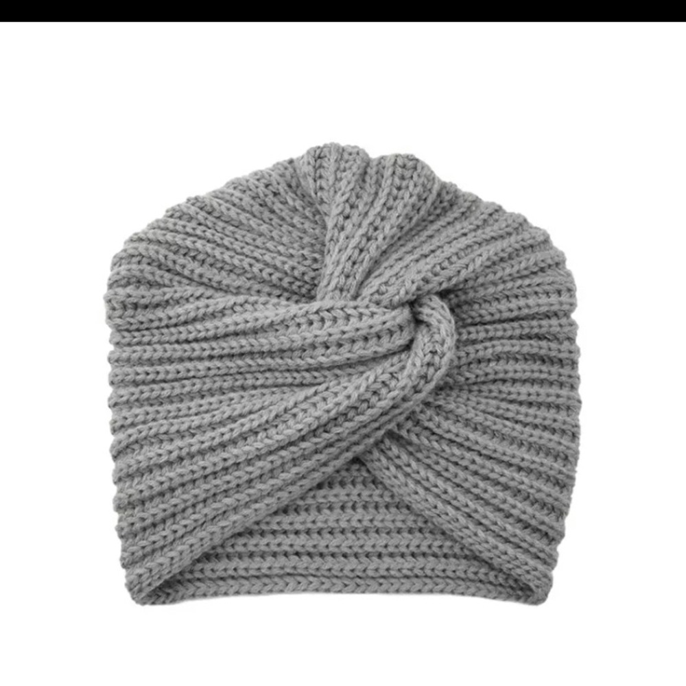 NEW Heather Light Grey Sweater Knit Knot Hat - Picture 1 of 1